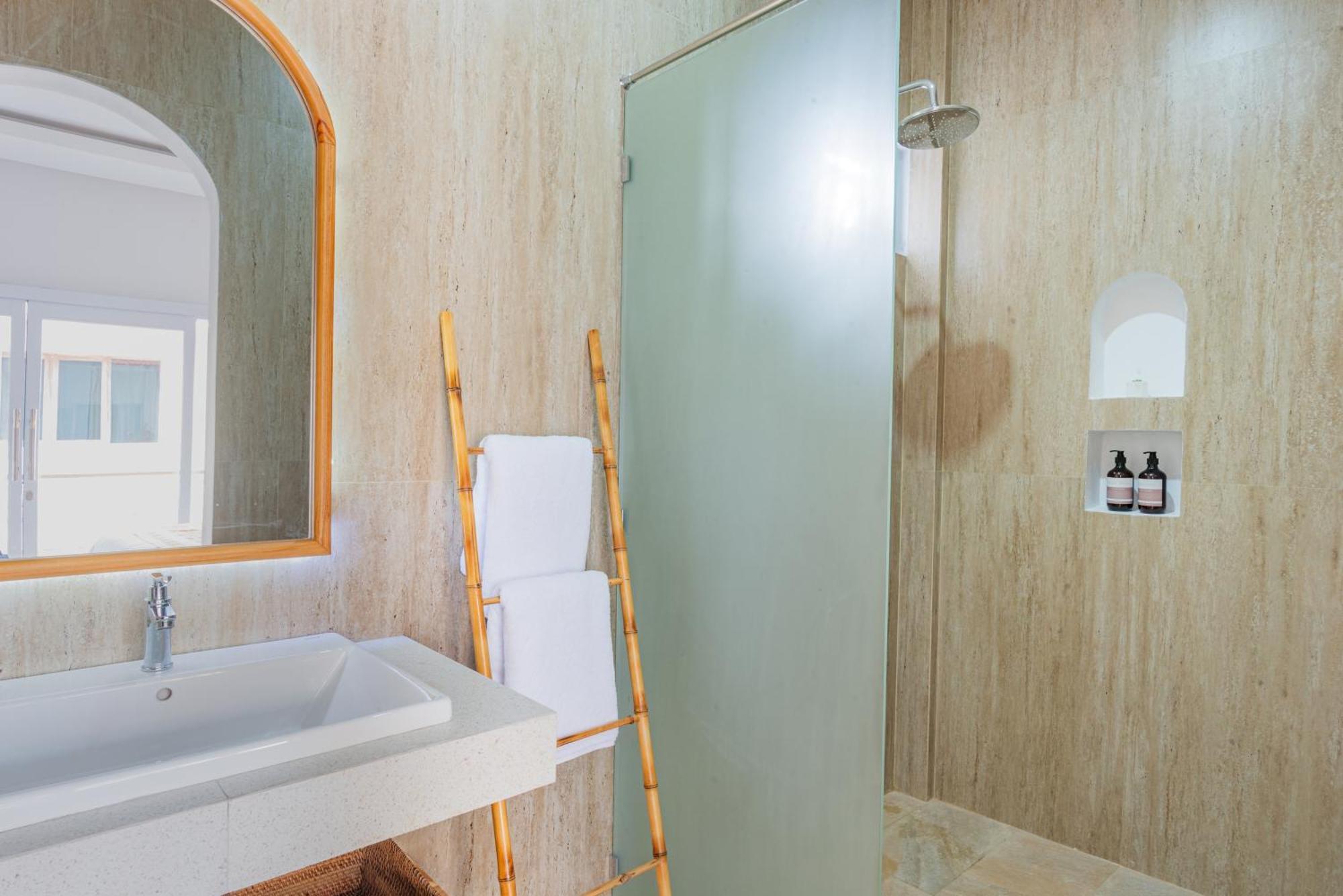 Tirta Mumbul Villa Badung  Ngoại thất bức ảnh